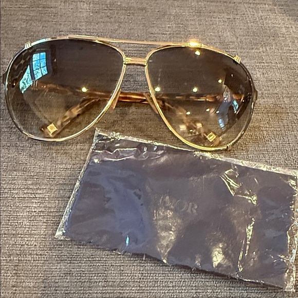 Christian Dior Aviator Goldtone & Brown Chicago 2 Sunglasses - Picture 7 of 7